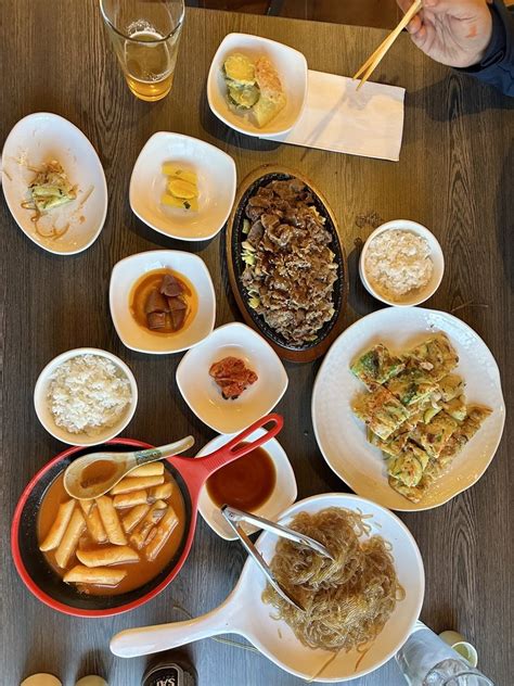 Ahzeetu korean bistro  Fresh, flavorful, and just the best